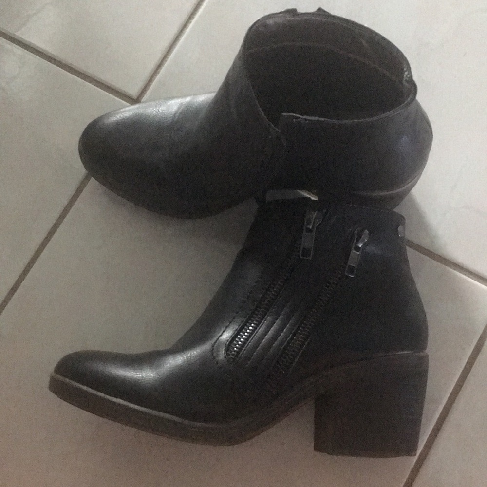 black heeled boots